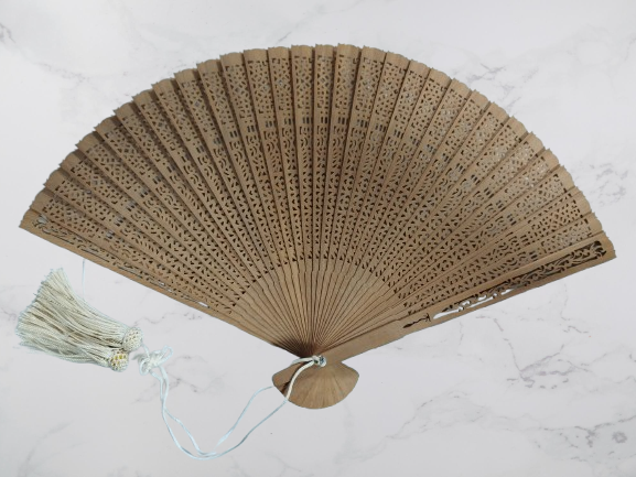 Hand-Carved Wooden Japanese Folding Fan — Intricate Openwork Design with Tassel(Pre-Owned /No. 42 ) - 画像 (2)
